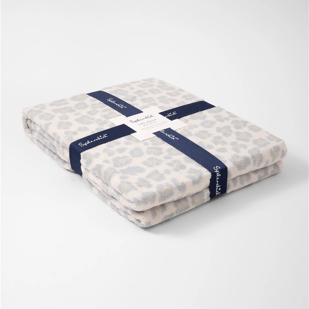 Splendid Soft Throw Leopard